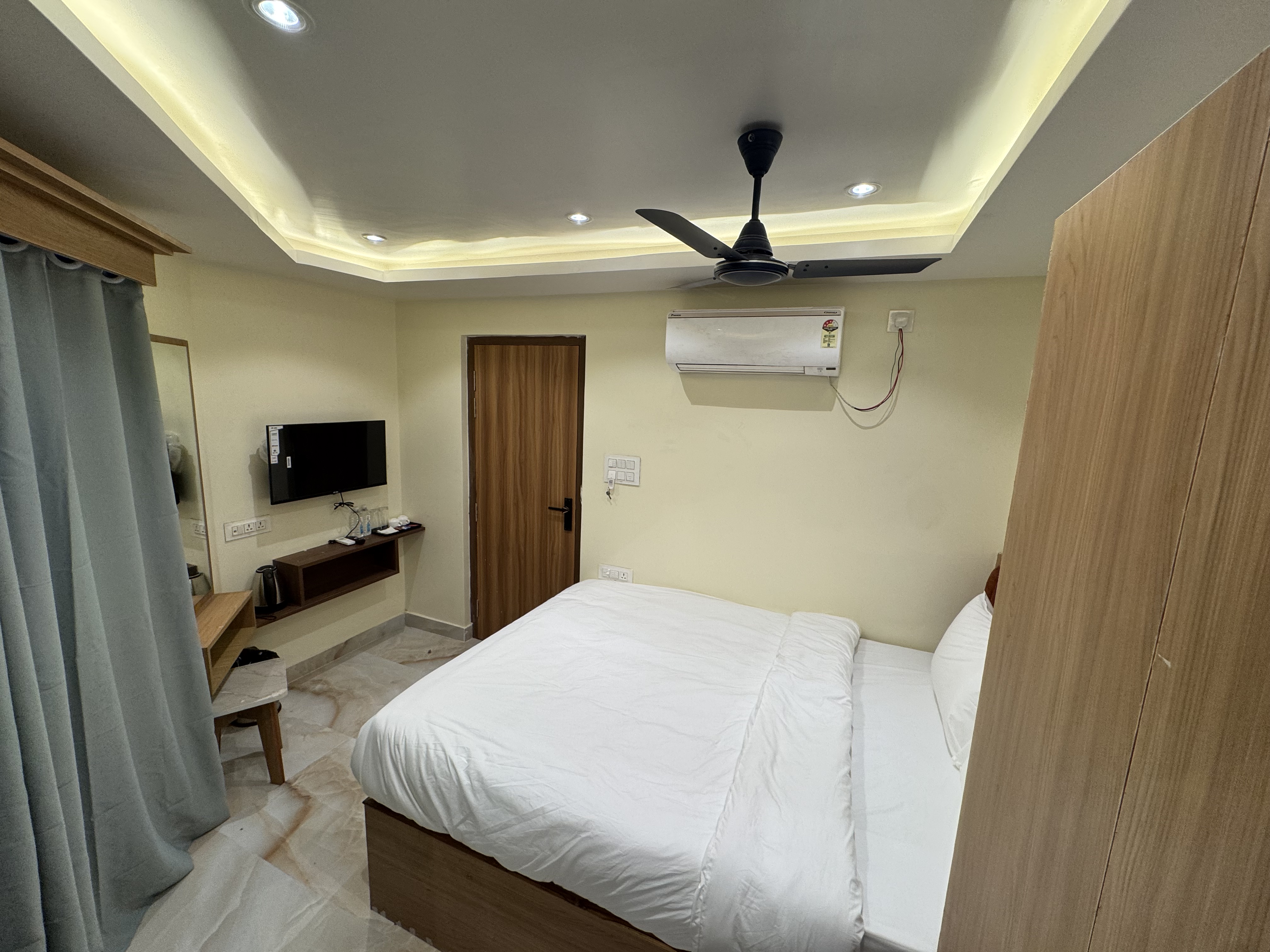 Single Room (Stay)
